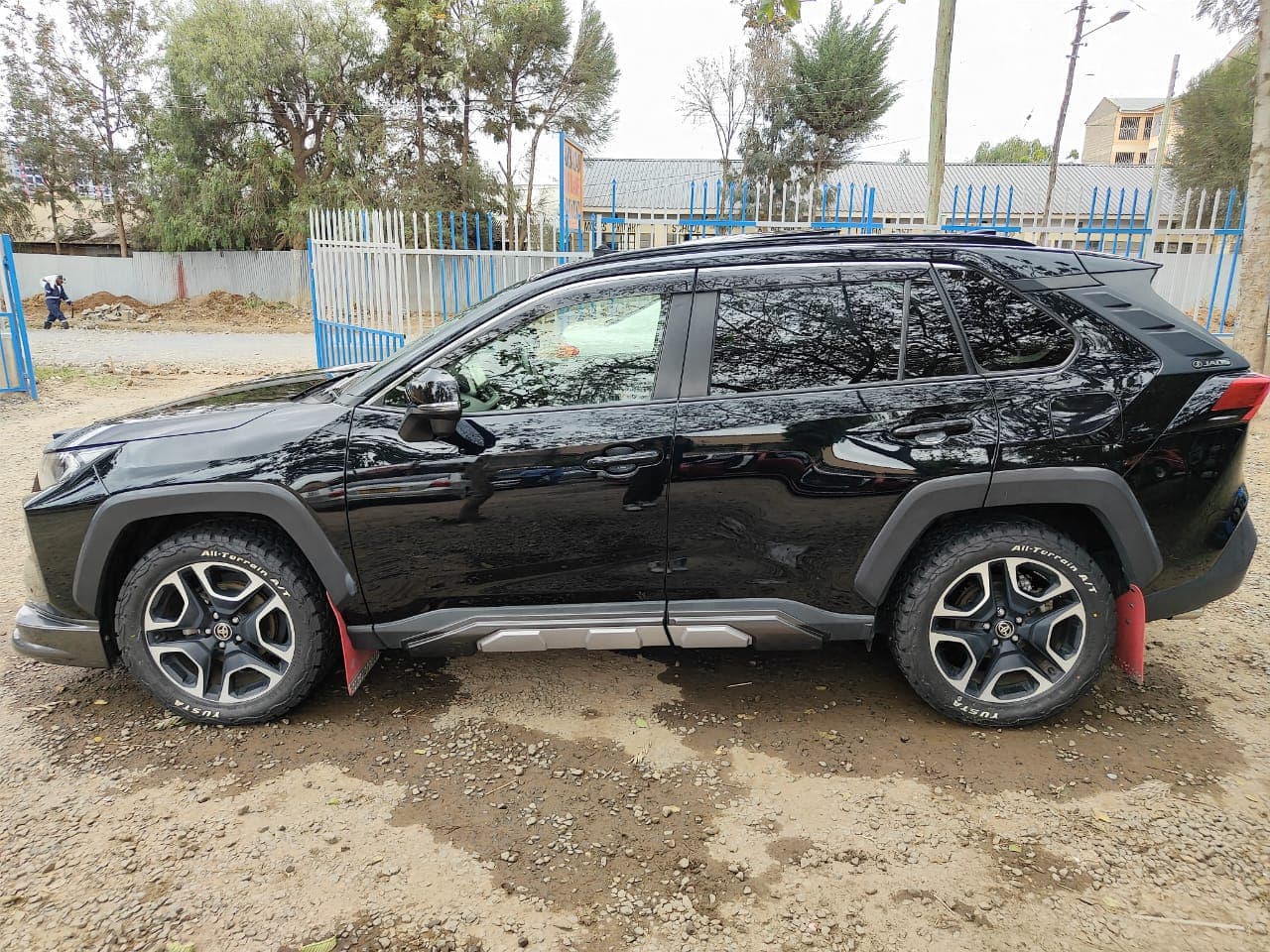 Toyota Rav 4 Adventure - View 1