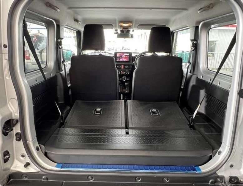 Suzuki Jimny Sierra 4x4 thumbnail 15