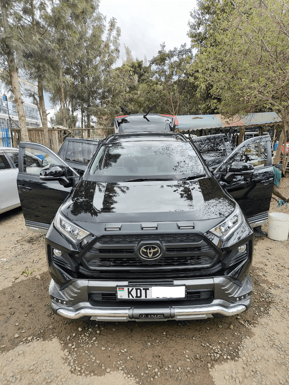 Toyota Rav 4 Adventure thumbnail 2